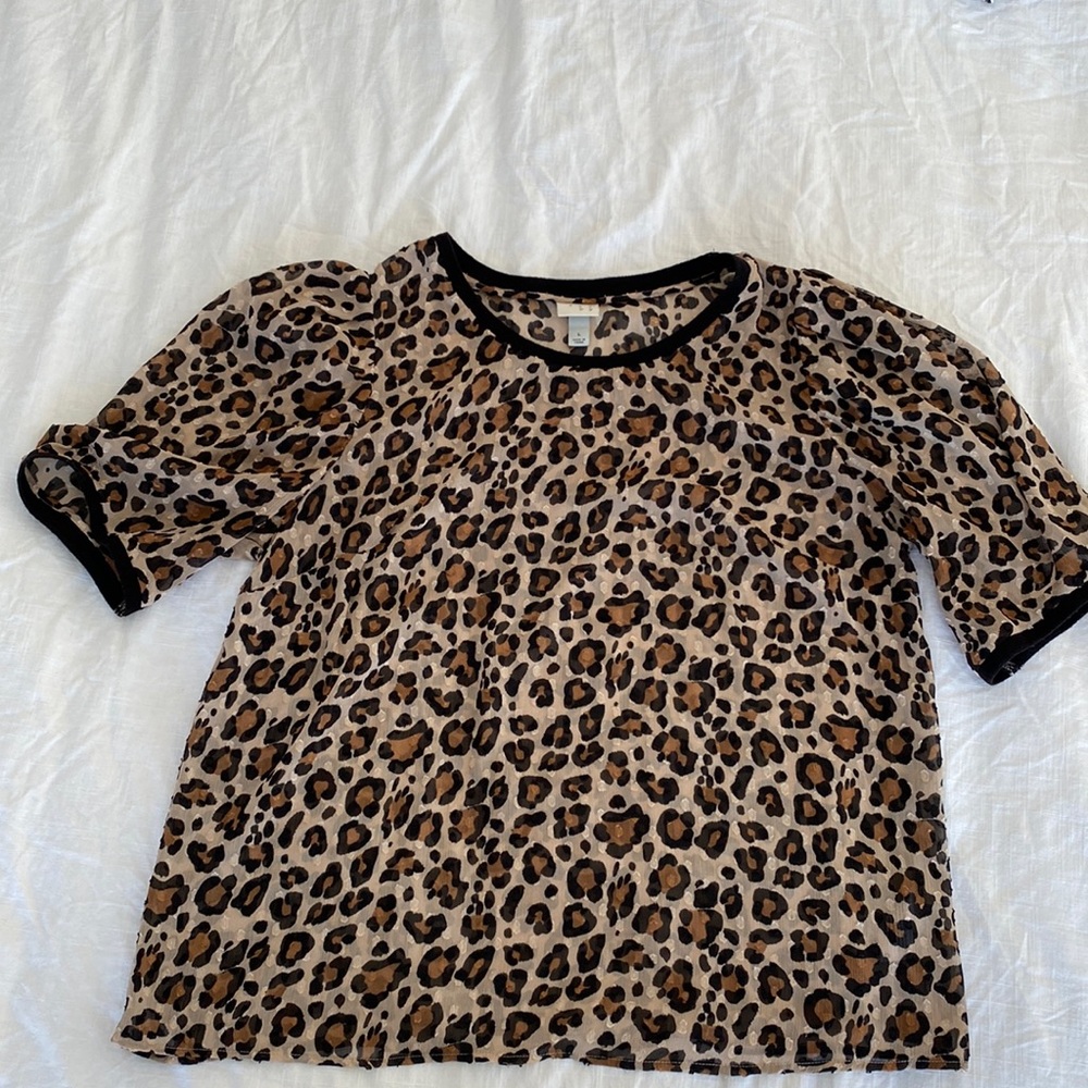 Leopard blouse with black trim